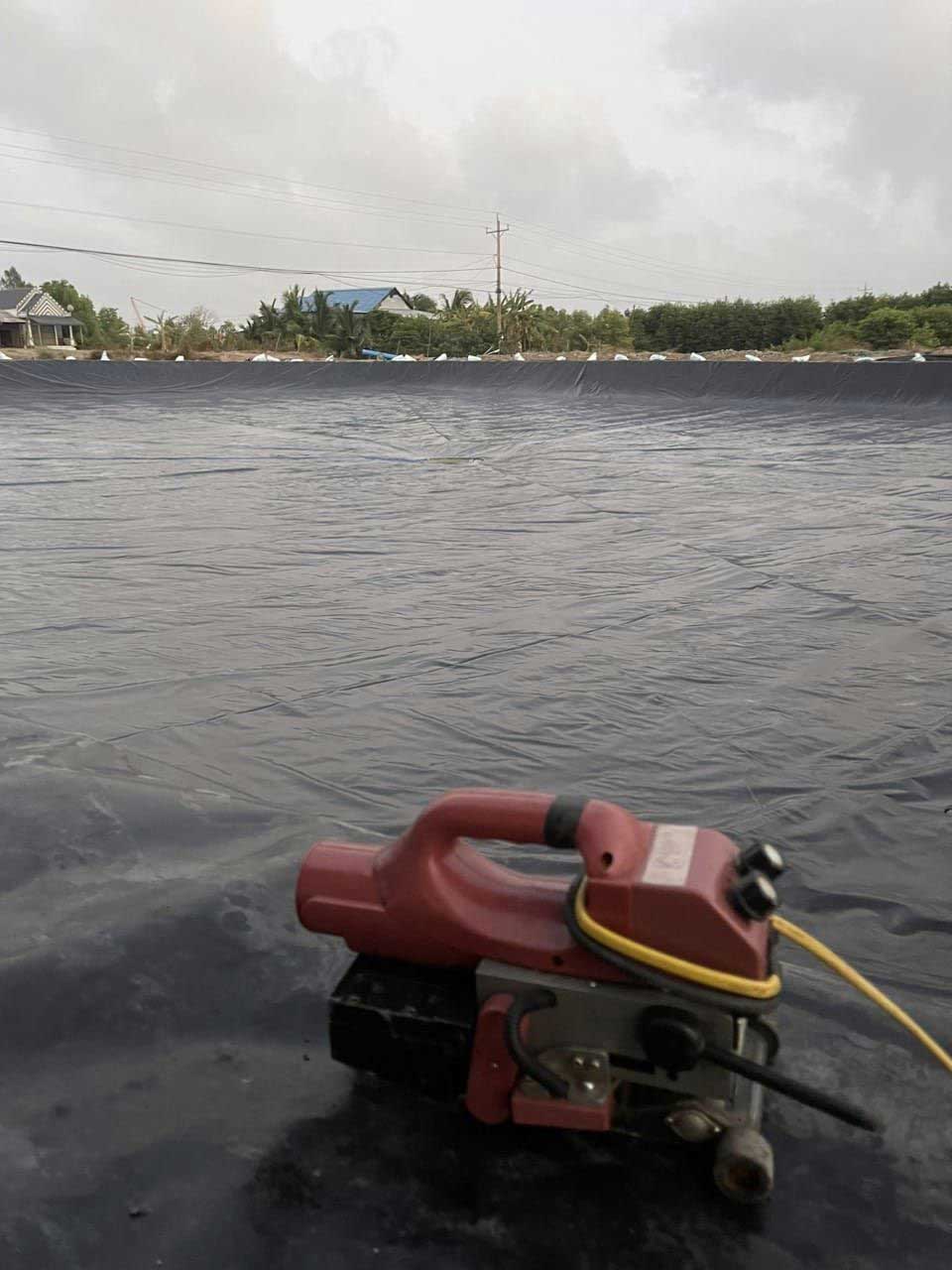 M&aacute;y h&agrave;n bạc HDPE cũ