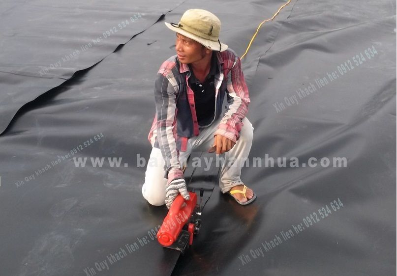 M&aacute;y h&agrave;n bạt hdpe ao nu&ocirc;i t&ocirc;m model m&aacute;y h&agrave;n nhựa RFT501