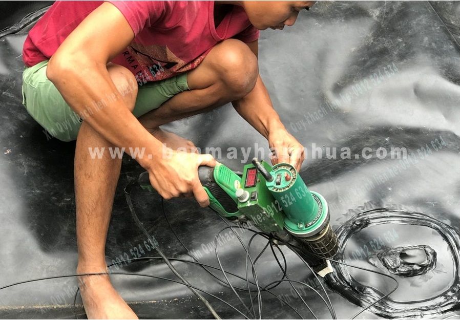 may han dun, may han nhua dun lst 600B